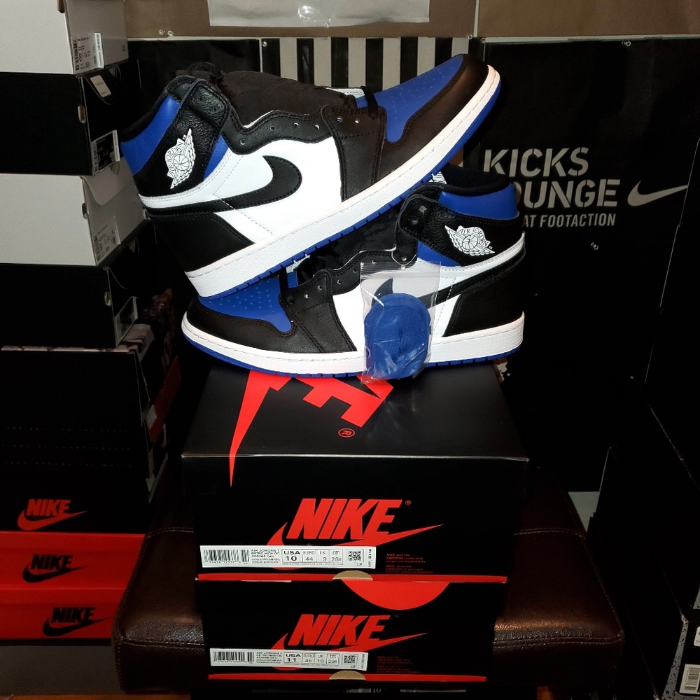 Air Jordan 1 High OG royal toe